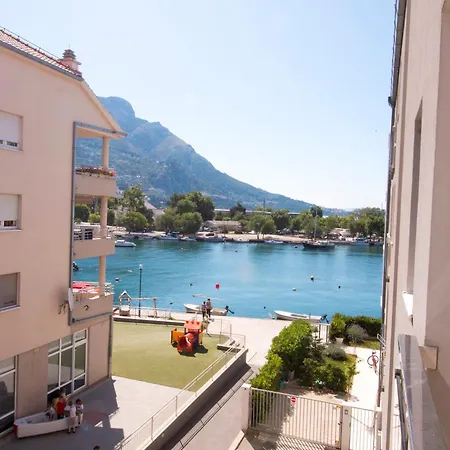 Omis Apartman 아파트 오미스